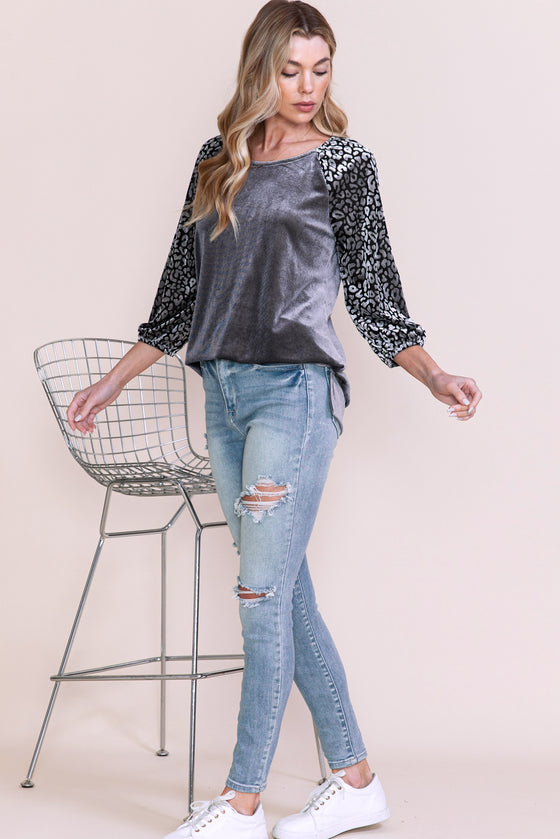 PACK25124361-P3011-1, Medium Grey Leopard Splicing Lantern Sleeve Velvet Blouse