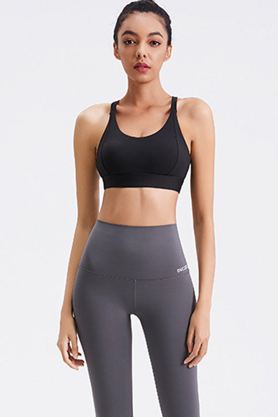 LC264638-P2-S, LC264638-P2-M, LC264638-P2-L, LC264638-P2-XL, Black Solid Color Criss Cross Back Push Up Sports Bra