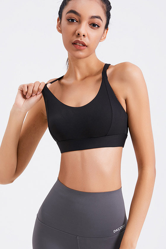 LC264638-P2-S, LC264638-P2-M, LC264638-P2-L, LC264638-P2-XL, Black Solid Color Criss Cross Back Push Up Sports Bra