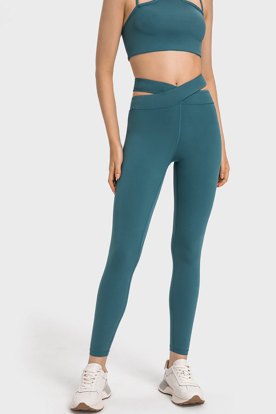 LC265456-P1709-S, LC265456-P1709-M, LC265456-P1709-L, LC265456-P1709-XL, Sea Green Solid Cross Waistband Workout Leggings