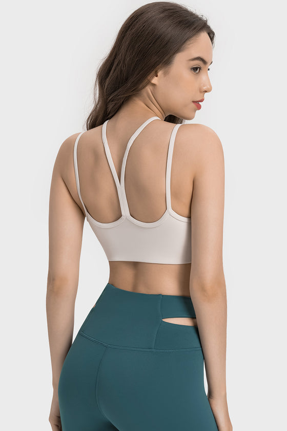 LC264668-P1-S, LC264668-P1-M, LC264668-P1-L, LC264668-P1-XL, White Solid Color Strappy Yoga Bra